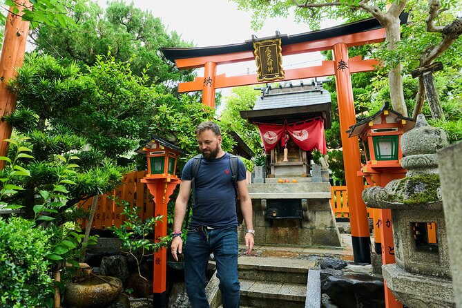 Kyoto Gion: 2-Hour Geisha Culture & History Walking Tour - Yasui-Konpiragu: Shinto worship that feels local, not staged