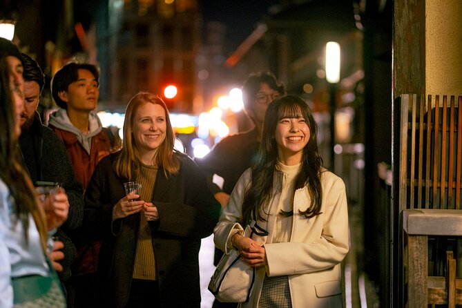 Kyoto: Gion Geisha District & Sake-in-Hand Walking Tour - Key reasons this Gion night walk is worth your evening
