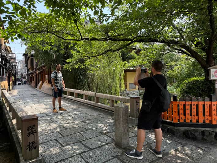 Kyoto: Gion Geisha District & Yasaka Shrine Walking Tour - Shirakawa Canal: Willow Trees, Small Bridges, and Quiet Precision