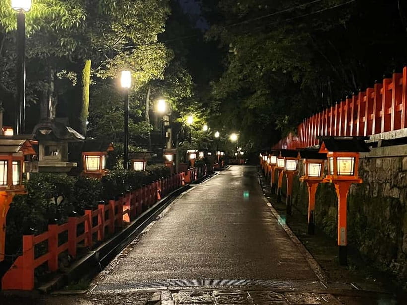 Kyoto: Gion Night Tour Stories of Geisha and Maiko - Price and value: what $22 buys in real terms
