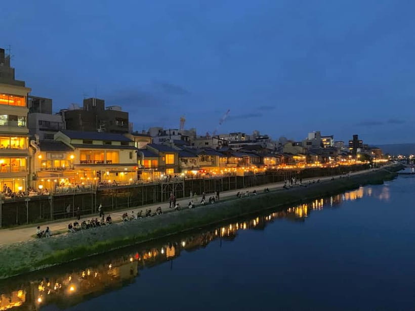 Kyoto: Gion Night Tour Stories of Geisha and Maiko - From Ben’s Cookies Kyoto Shijo to a smooth start