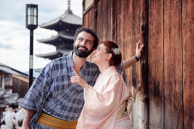 Kyoto Gion Photoshoot - Private Session | Pro Photographer - Kyoto Gion Photos Feel Like Vacation, Not a Photoshoot