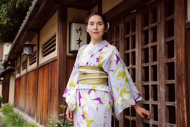 Kyoto Gion Photoshoot - Private Session | Pro Photographer - Kimono Options: Rental Isn’t Included, But the Look Is Worth Planning