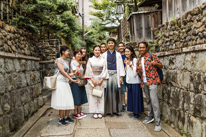 Kyoto Gion Private Tour with a Local Guide – Geisha District - Pontocho Alley Finish: Traditional Atmosphere Meets Nightlife