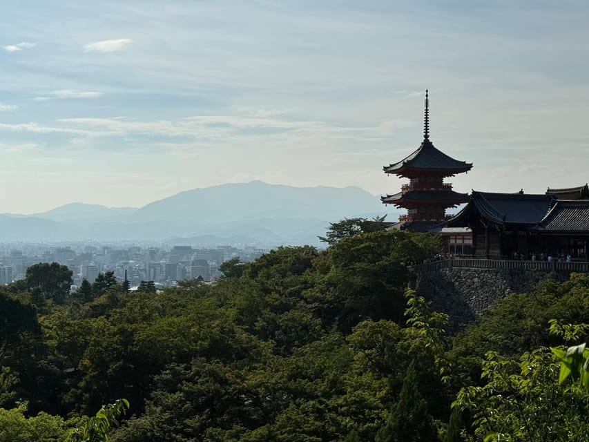 Kyoto: Guided Tour in UNESCO Site, Kiyomizu-dera - 90 Min. - Kiyomizu-dera’s wooden stage is more than a backdrop
