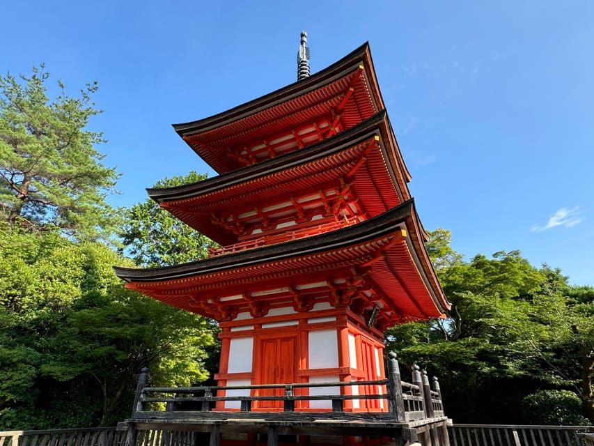 Kyoto: Guided Tour in UNESCO Site, Kiyomizu-dera - 90 Min. - What’s included, and what you won’t get (Zuigudo Hall)