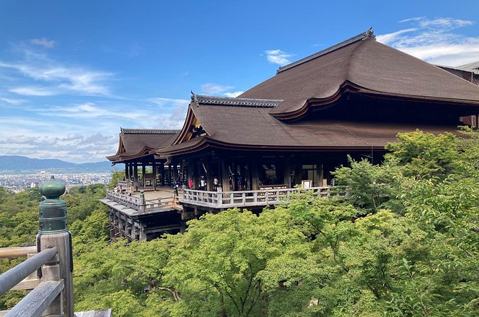 Kyoto Guided Walking Tour Highlight of Kiyomizu & Fushimi Inari - Pacing and Walking: How to Enjoy It Without Feeling Rushed