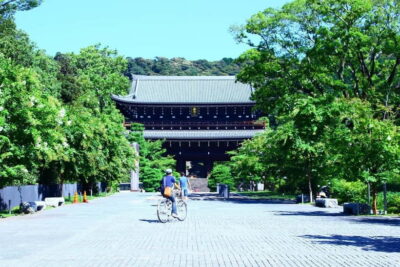Kyoto: Hidden Gems E-Bike Tour Through Backstreets & Temples - Start in Gion: Easy Logistics and Fast Momentum