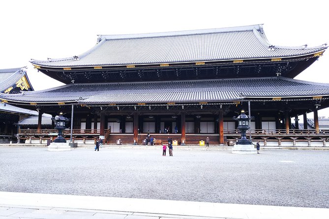 Kyoto Imperial Palace and Nijo Castle Walking Tour - Meeting at Kyoto Station and planning your walking day