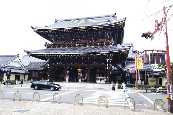 Kyoto Imperial Palace and Nijo Castle Walking Tour - Nishiki Market: Kyoto’s kitchen, snack time, and quick cultural context