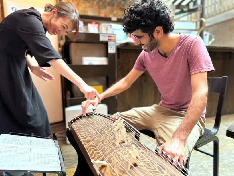 Kyoto: Japanese Koto Musical Instrument Class - Sakura Sakura on a real koto: the beginner win that sticks