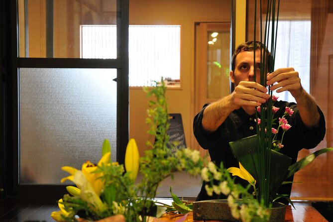 Kyoto Japanese Tea Ceremony Experience in Ankoan - Ikebana at the studio: why flowers fit tea so well