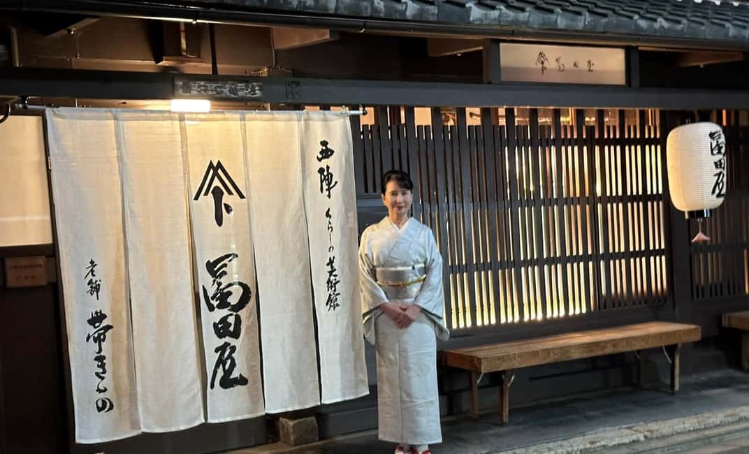 Kyoto: Kaiseki Dinner at a Historical Townhouse - Inside the Machiya Tour: What You’ll Notice First