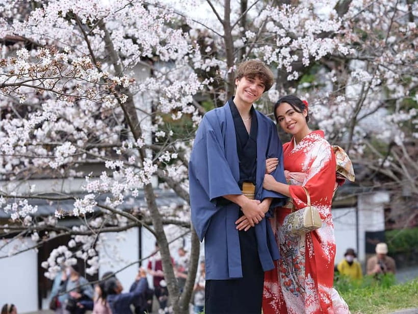 Kyoto Kimono Rental mimosa |Kimono/Yukata Rental Couple Plan - Kimono vs yukata: how to choose without overthinking