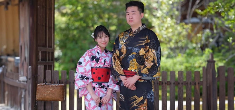 Kyoto Kimono Rental mimosa |Kimono/Yukata Rental Couple Plan - Photographer add-on: when it’s worth spending more