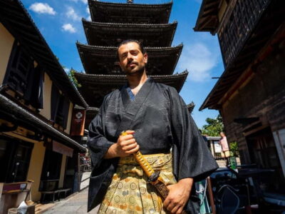 Kyoto Kimono Rental mimosa Samurai Plan｜Feel the History - What You Get: Kimono, Obi, Sandals, and That Samurai Look