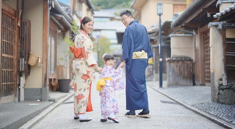 Kyoto Kimono Rental mimosa｜Kimono/Yukata Rental Family Plan - What you’ll wear and carry: included items that save time