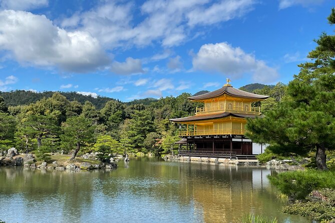 Kyoto: Kinkaku-ji Temple & Serene Garden Guided Tour with Tickets - Photographing the monk and ending at the Imperial Residence