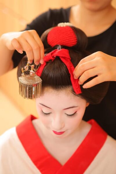 Kyoto kiyomizu Temple : Maiko and Samurai Couple Photoshoot - Maiko or samurai styling: the real reason people love this