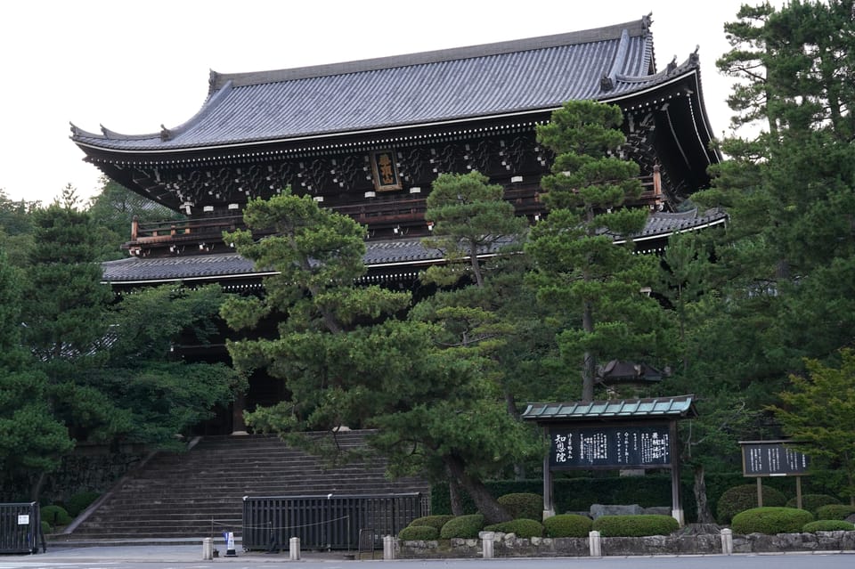 Kyoto: Kiyomizudera, Higashiyama and Yasaka Discovery Tour - Kannon, seiryuu, and what to look for at the temple