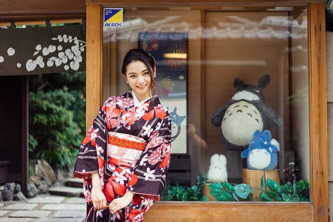Kyoto Kiyomizudera Kimono Dressing with Hairstyle | Photoshoot - Fit and Comfort: Dressing Help That Saves Your Day