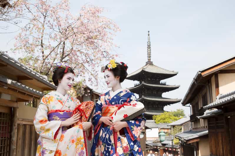 Kyoto : Maiko Makeover stroll and photo shoot experience - Key Things That Make This Experience Worth It