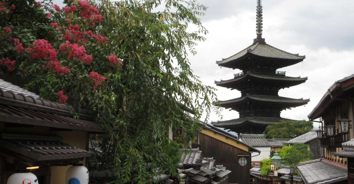 KYOTO-NARA: Giant Buddha Deer Pagoda "Geisya" (Italian, full day) - Ukimido: A Short Walk That Adds Another Layer