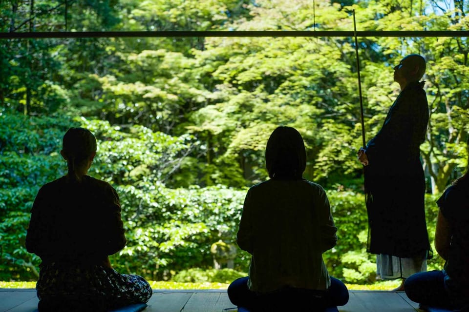 Kyoto: Nighttime Zen Meditation and Matcha Tea Experience - Keishunin after dark: what the lights change
