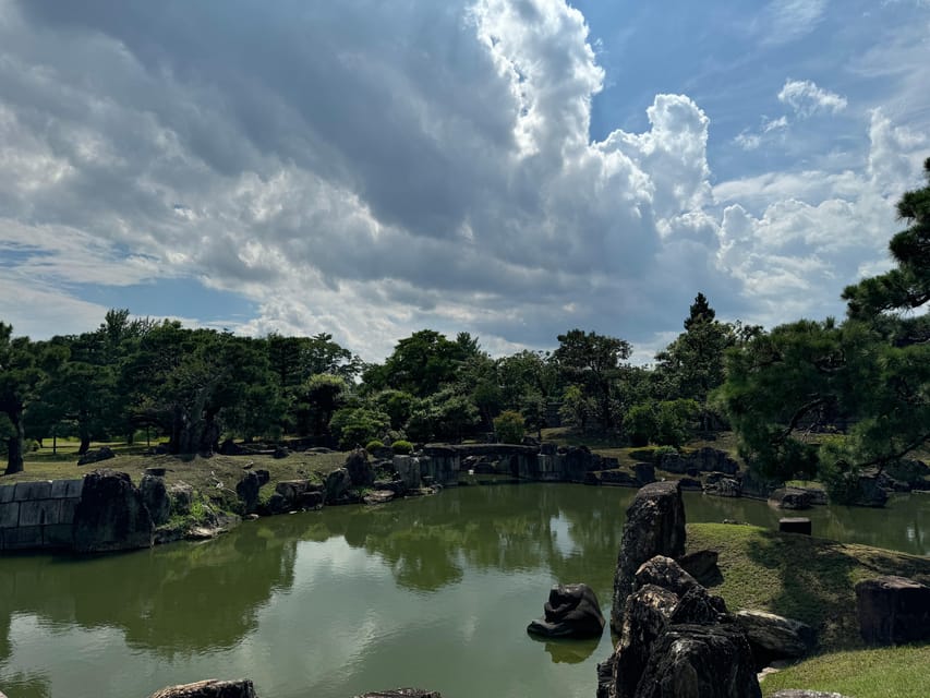 Kyoto: Nijo Castle & Gardens 2-Hour Guided Tour - Honmaru-goten Palace: your one big guided hour inside the experience