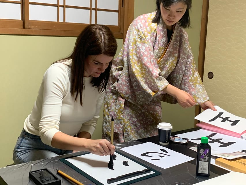 Kyoto Ninenzaka : Japanese Calligraphy Class in Townhouse - Price and value: $49 for 50 minutes of hands-on technique