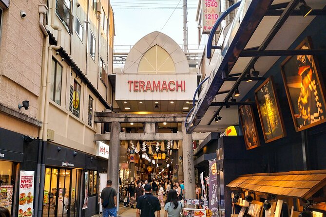 Kyoto Nishiki Market & Depachika: 2-hours Food Tour with a Local - The included tastings: what’s on your plate