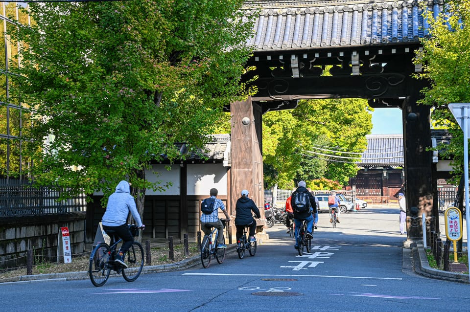 Kyoto: North Kyoto Guided Cycling Tour with Lunch - Kitano Tenmangū Shrine: Learning How the Streets Lead to Meaning