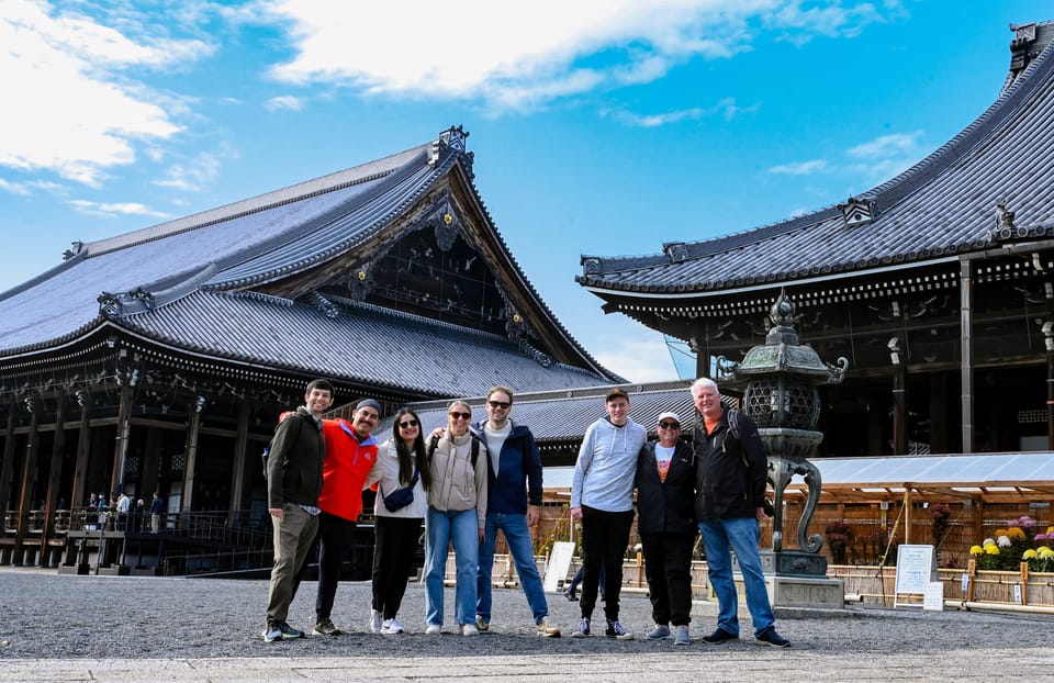 Kyoto: North Kyoto Guided Cycling Tour with Lunch - Kyoto Imperial Palace: Guided Time at the Former Seat of Power