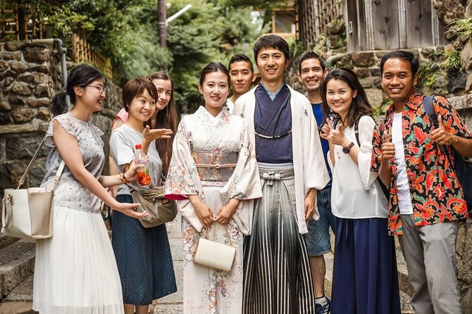 Kyoto Private 7-Hour Hidden Gems Tour with a Local – Unscripted - A public garden break that feels like a local pause