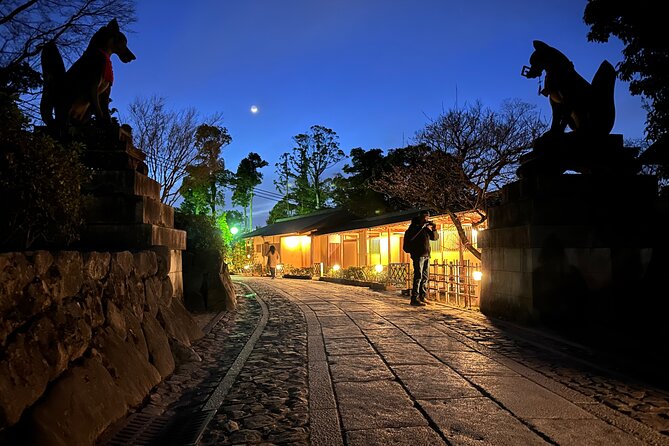 Kyoto Private Customizable Day Trip With English chauffeur - Nishiki Market: the quick hit of Kyoto food culture