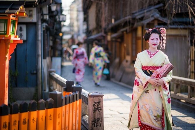 Kyoto Private Customized Day Tour with Guide - Kiyomizu-dera: One Hour of Guided Meaning at a Top Temple