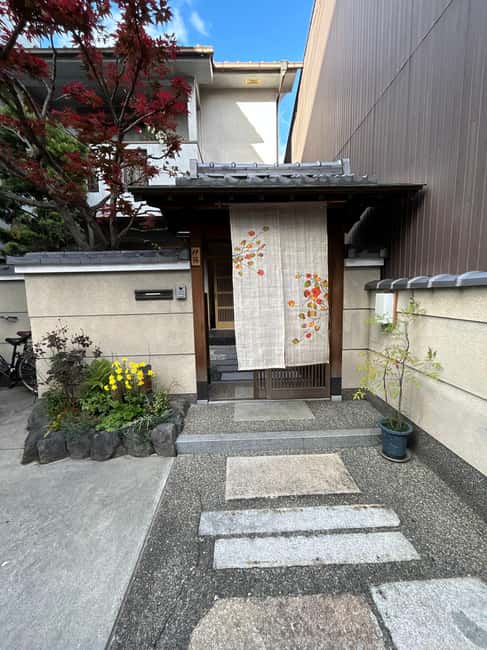 Kyoto: Private Tea Ceremony at local home with tea master - Q&A and reflection: turning steps into understanding