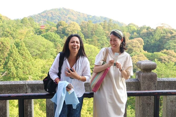 Kyoto Private Tour: 1350 Years of History, Hotspots & Hidden Gems - Stop 3: Sannenzaka and Ninenzaka for snacks, souvenirs, and lunch
