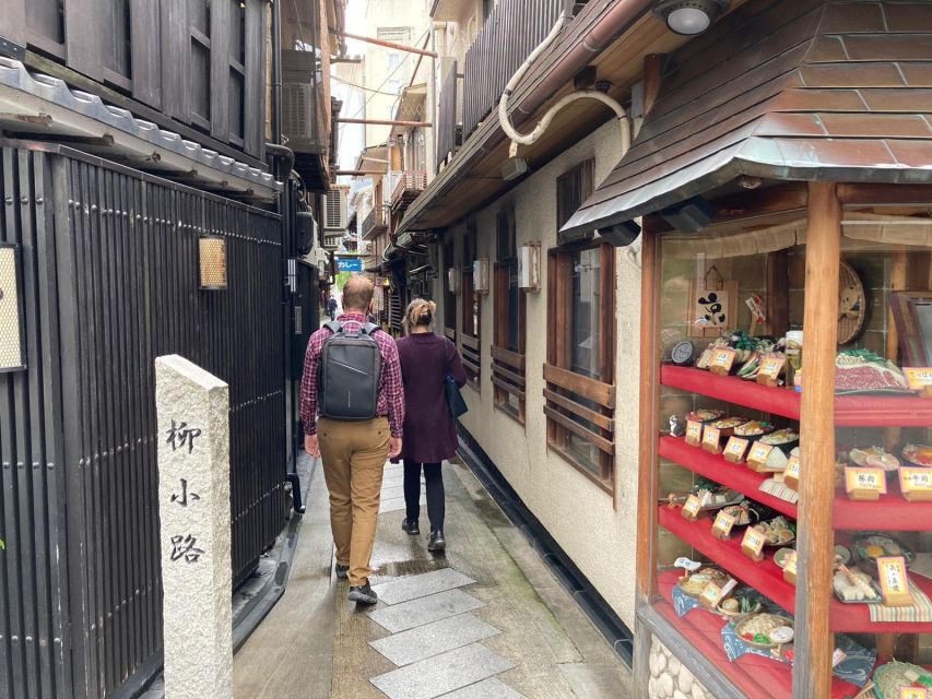 Kyoto: Private Walking Tour with Kiyomizu Temple & Gion - Gion on Foot: Hanamikoji, Minamiza, and Ochaya Backstreets