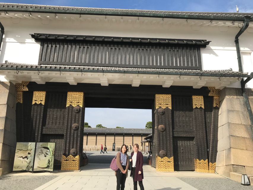 Kyoto: Private Walking Tour with Kiyomizu Temple & Gion - Nishiki Market: Food Tastings and Kyoto Souvenirs That Actually Make Sense