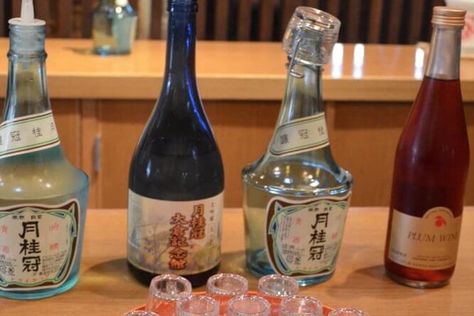 Kyoto Sake Brewery Tour with Lunch - Lunch break: seasonal yakitori paired with sake
