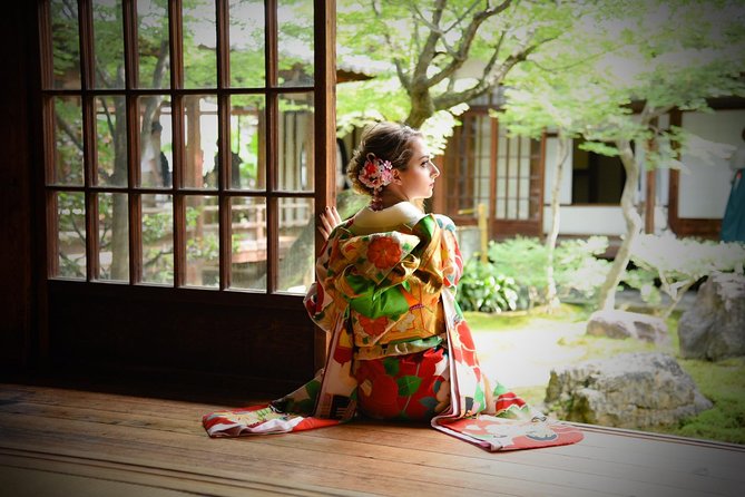 [Kyoto Street Shot] Recording every wonderful moment of travel with shutter (free kimono experience) - Gion Shirakawa Stop: Seasonal Frames and Weather Reality
