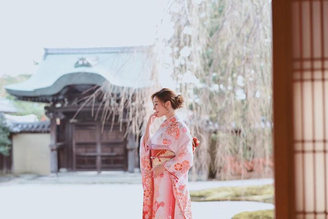 [Kyoto Street Shot] Recording every wonderful moment of travel with shutter (free kimono experience) - Price and Value for a Private Group of Up to 6