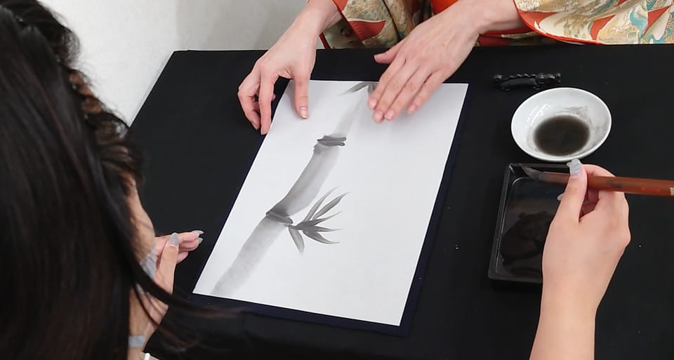 Kyoto: Sumi Ink and Brush Calligraphy Experience - Finding the spot near Kani Doraku (and why timing matters)