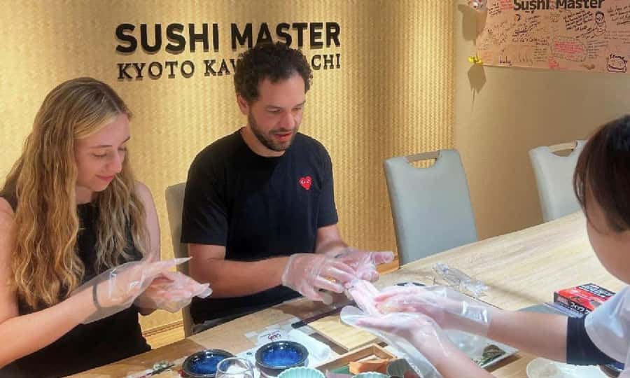 Kyoto: Sushi Making Experience in Kawaramachi - Logistics that keep your day stress-free
