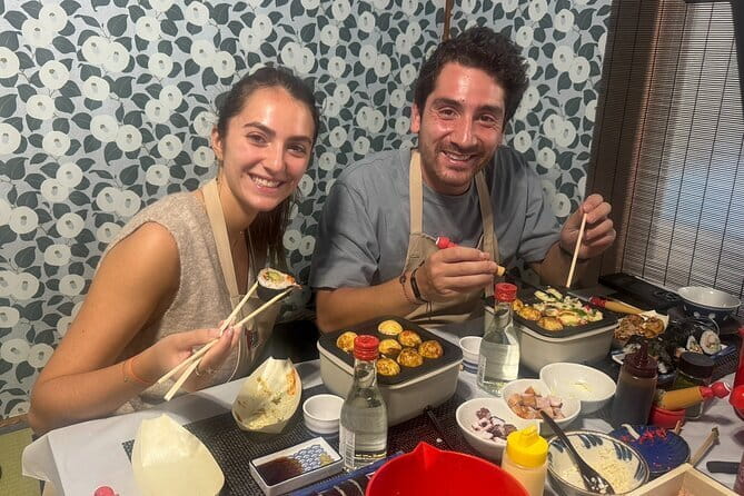 Kyoto Sushi & Takoyaki Cooking Class near Gion and Kiyomizu-dera! - Cooking in a Kyoto machiya (not a cafeteria kitchen)