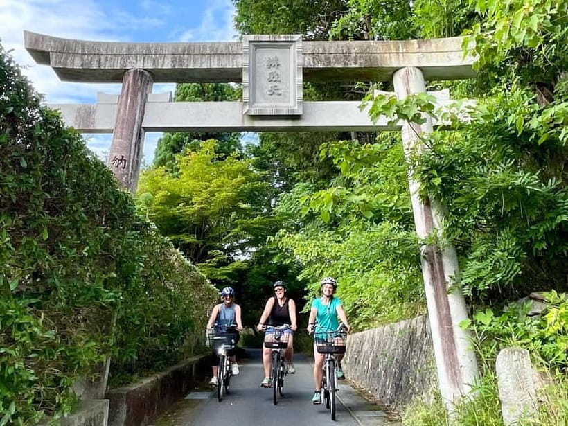 Kyoto : True Kyoto Avoid the crowds E-Bike Tour - Why Northeast Kyoto feels different (and why that matters)