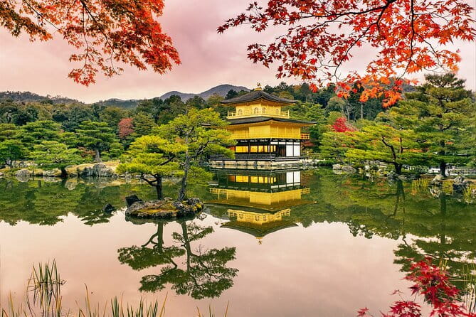 Kyoto & Uji: Full Day Sightseeing Tour from Osaka or Kyoto - Yasaka Koshindo: the short stop that adds color (and a quirky detail)