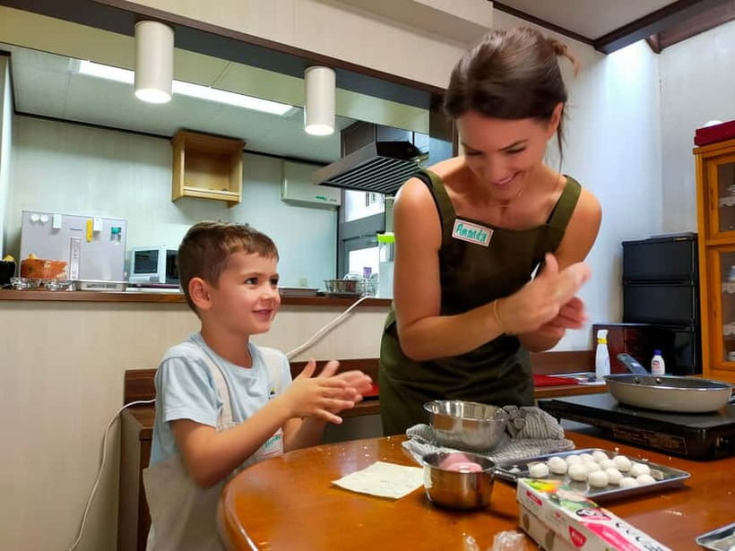 Kyoto: Wagashi (Japanese sweets) Cooking near Fushimiinari - Step-by-step flow: from first tea to your final tray