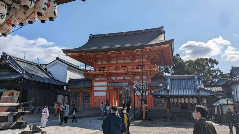 Kyoto: Walking tour Kiyomizu, Geisha District with a Local - The Omikuji Fortune Slip: A Small Stop With Real Atmosphere